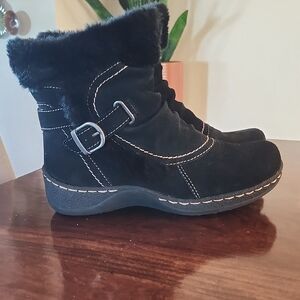 BareTraps Black Winter Boots